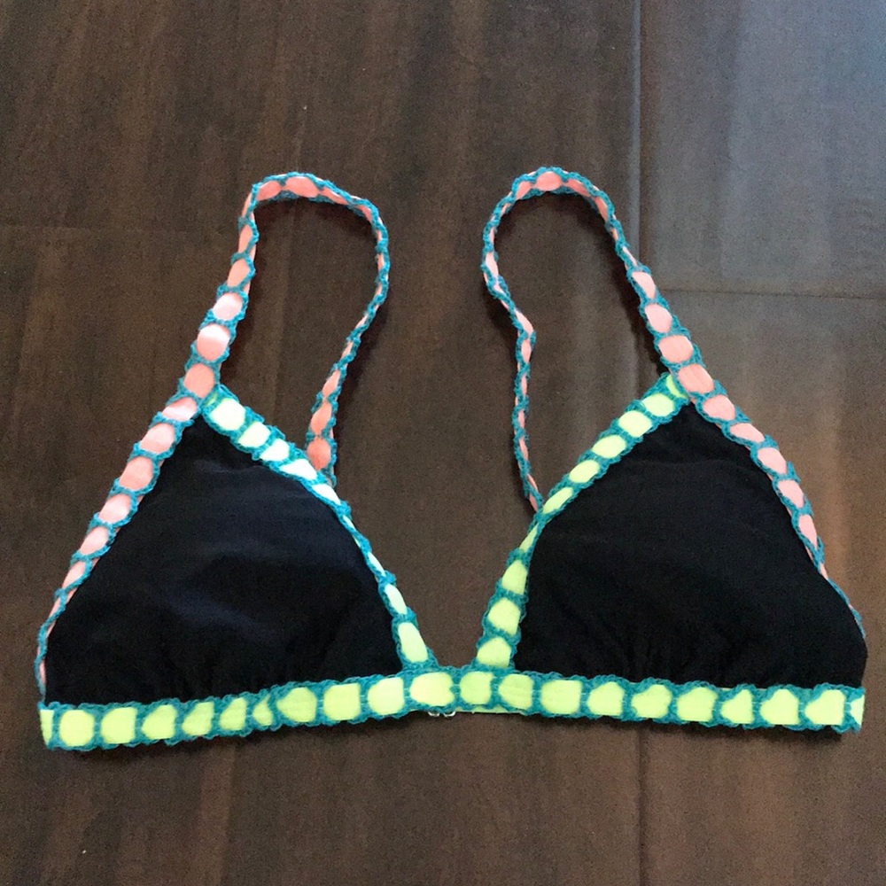 bikini top